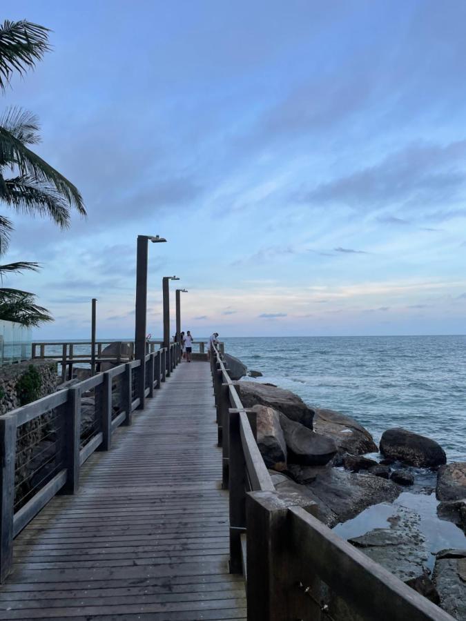Apto Em Condominio No Centro De Bombinhas, Proximo Da Praia Exterior foto